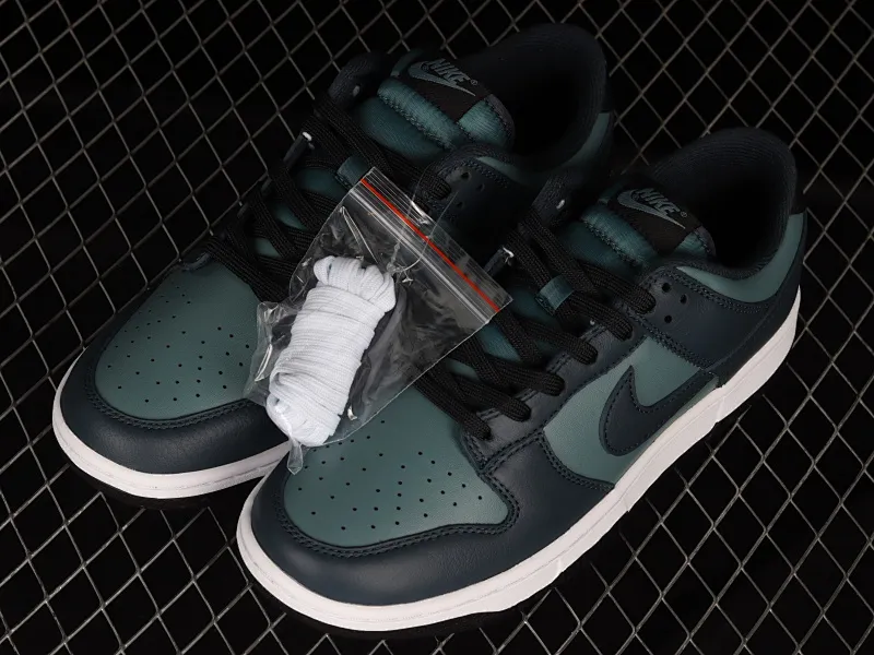 All categories Nk SB Dunk Series Nk SB Dunk Low low-top sneakers #ZG version Nk Dunk Low dark blue dark green SB low-top sports and leisure sneakers DR9705-300